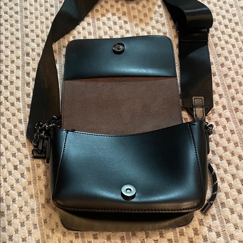 Claudia Canova Faux Leather Crossbody Bag with Adjustable Strap - Picture 8 of 14